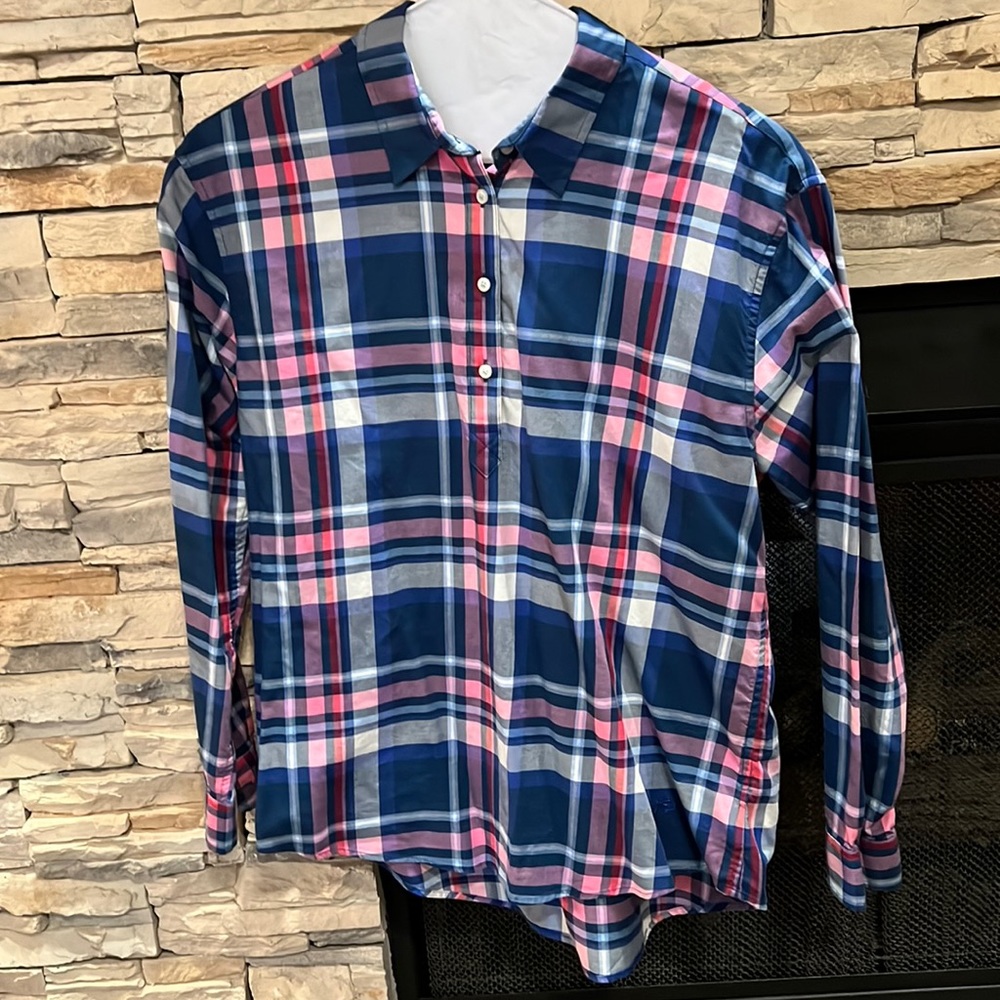 Southern Tide Half Button size L